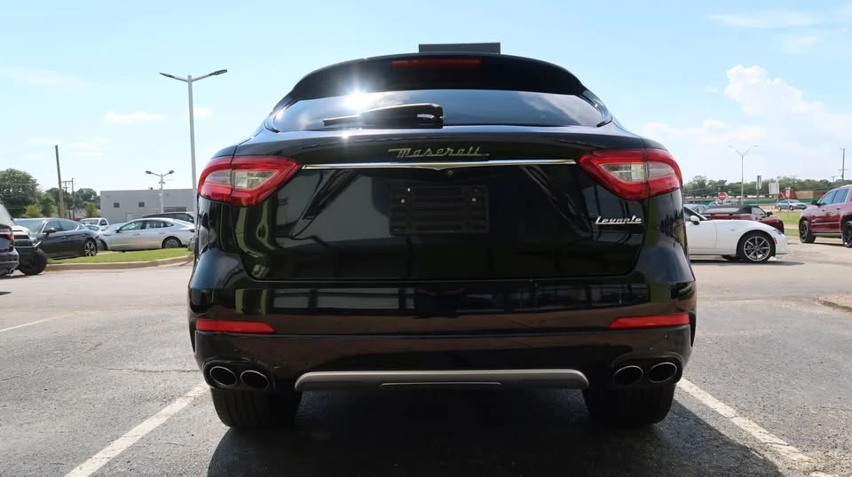 2017 Maserati Levante - Image 7 of 20
