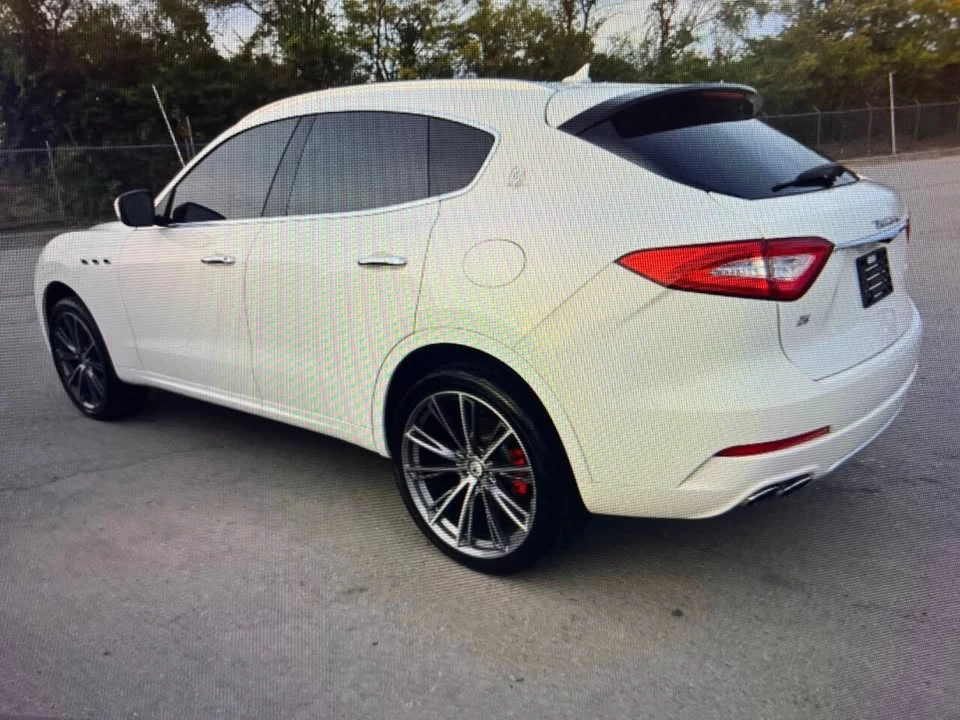 2017 Maserati Levante - Image 2 of 9