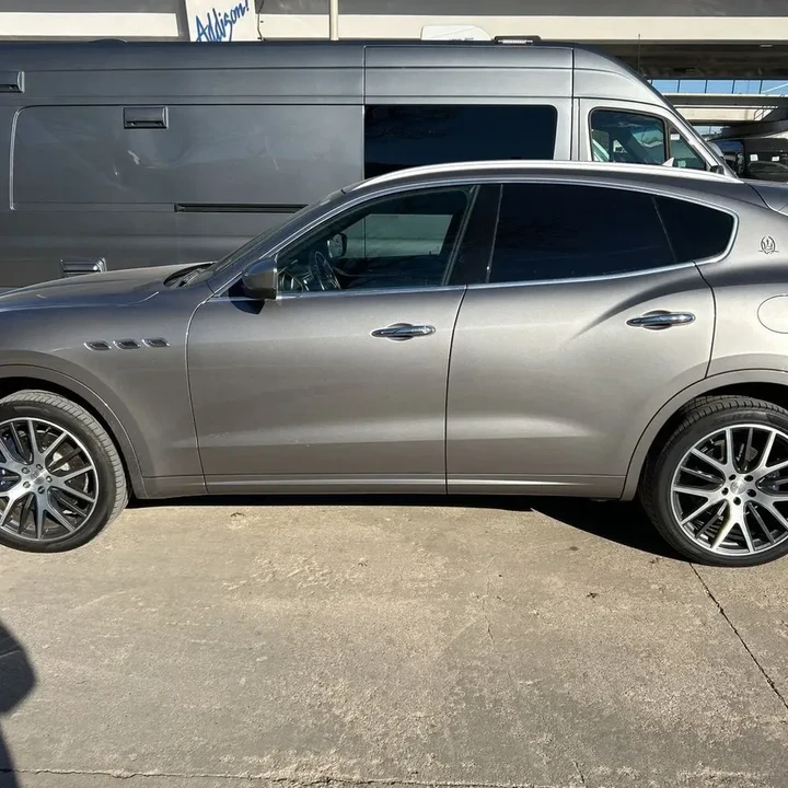 2017 Maserati Levante - Image 12 of 19