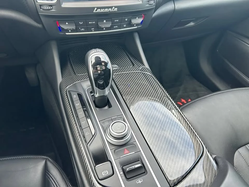 2017 Maserati Levante - Image 4 of 17
