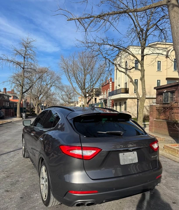 2017 Maserati Levante - Image 7 of 20