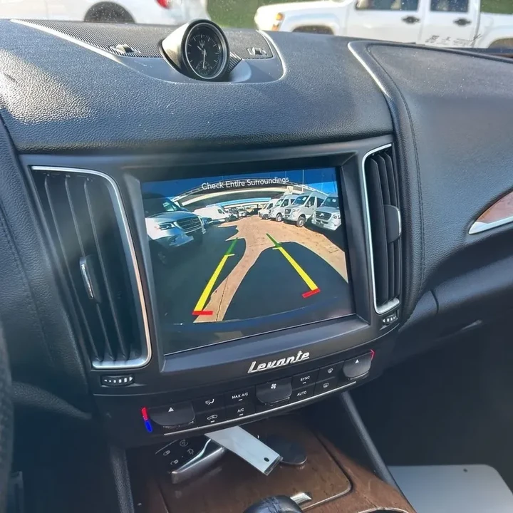 2017 Maserati Levante - Image 14 of 19