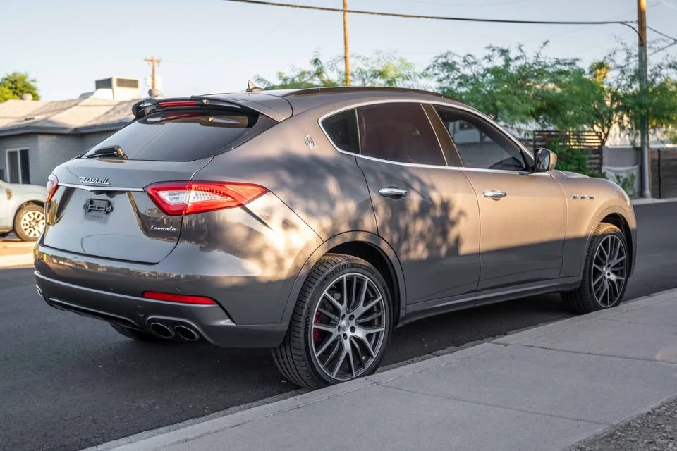 2017 Maserati Levante - Image 5 of 19