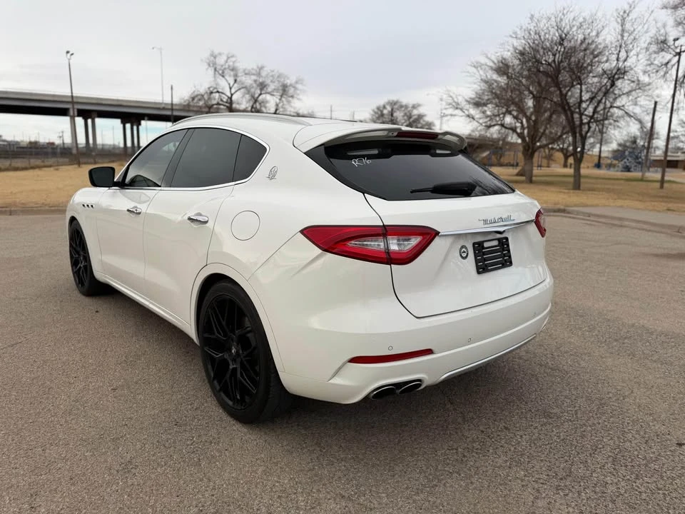 2017 Maserati Levante - Image 6 of 16