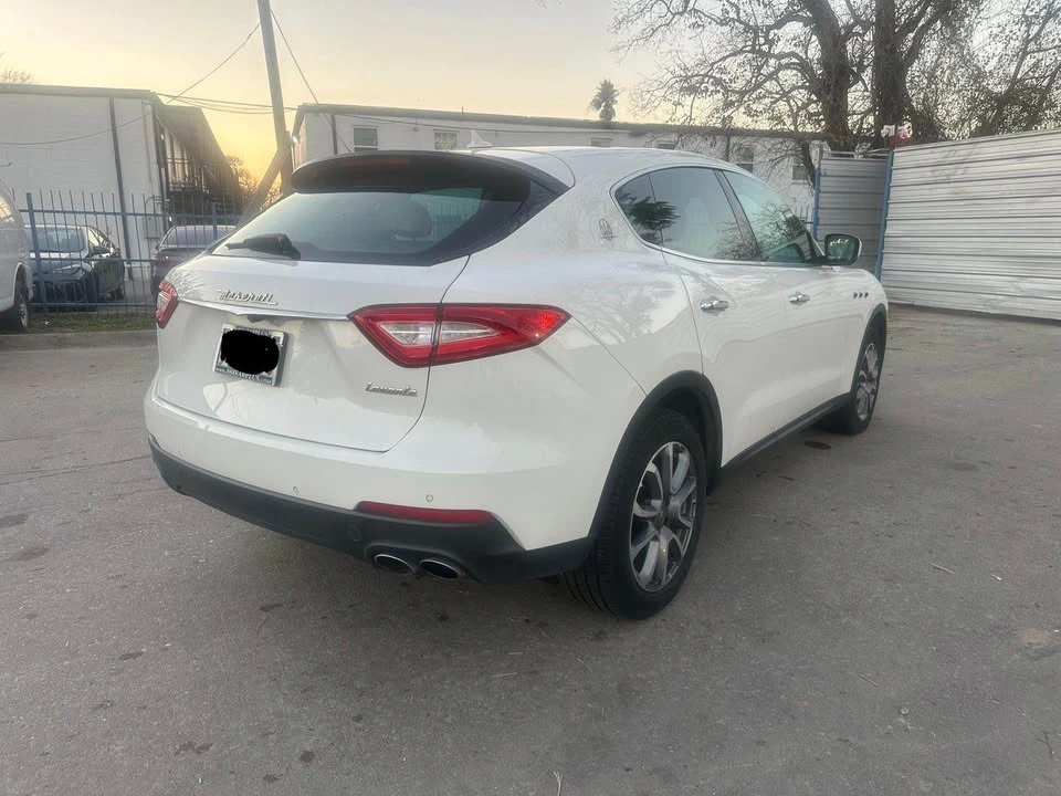 2017 Maserati Levante - Image 4 of 16