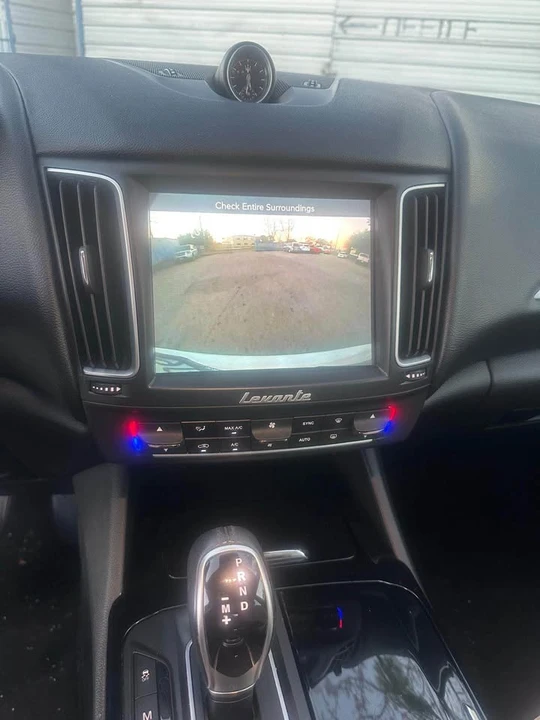 2017 Maserati Levante - Image 15 of 16