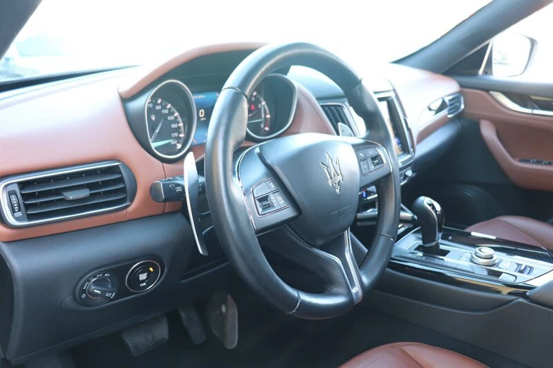 2017 Maserati Levante - Image 17 of 20