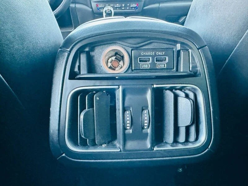 2017 Maserati Levante - Image 6 of 16