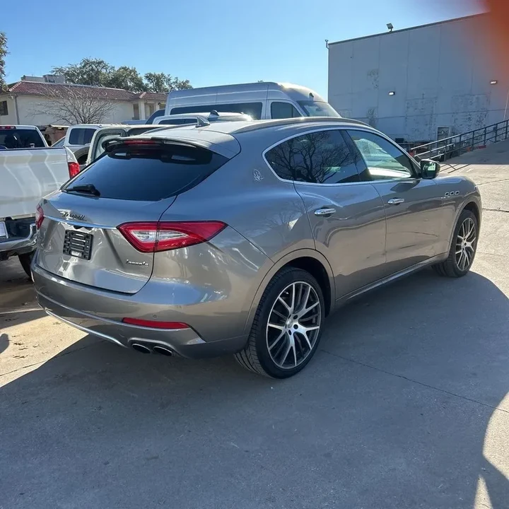 2017 Maserati Levante - Image 5 of 19