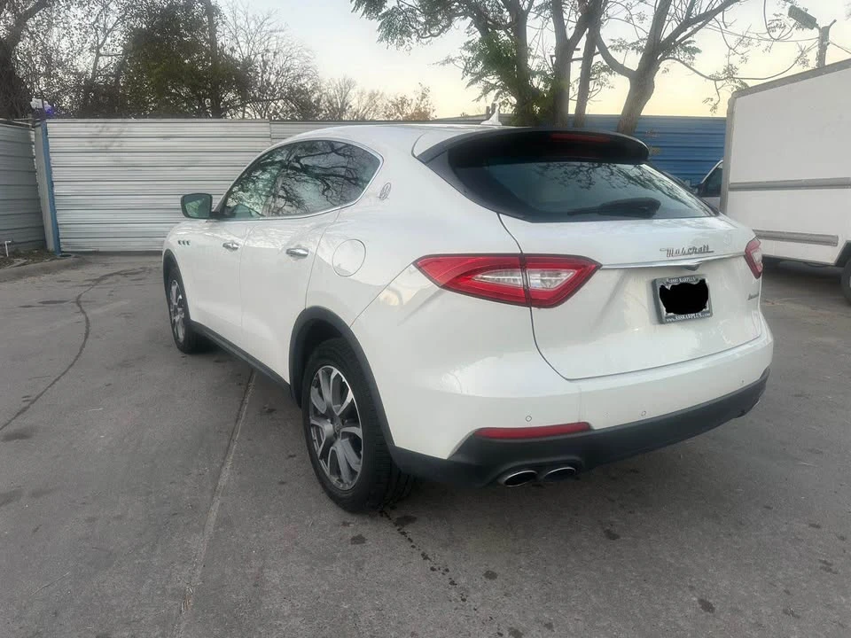 2017 Maserati Levante - Image 3 of 16