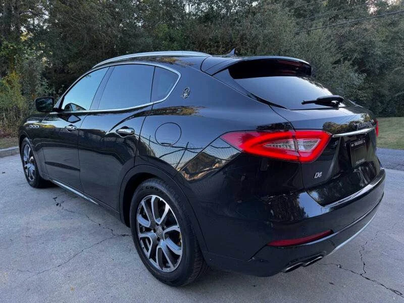 2017 Maserati Levante - Image 7 of 18