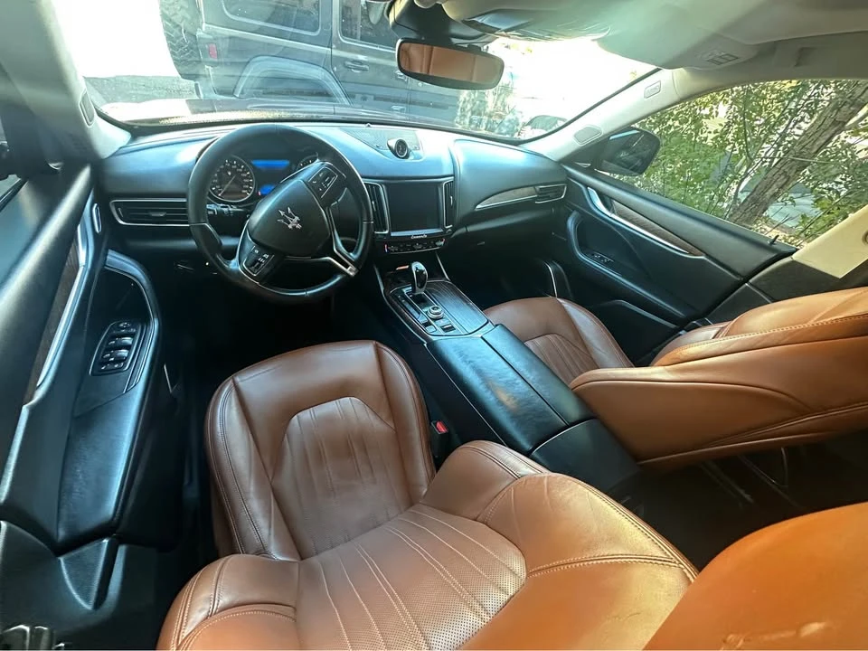 2017 Maserati Levante - Image 6 of 9