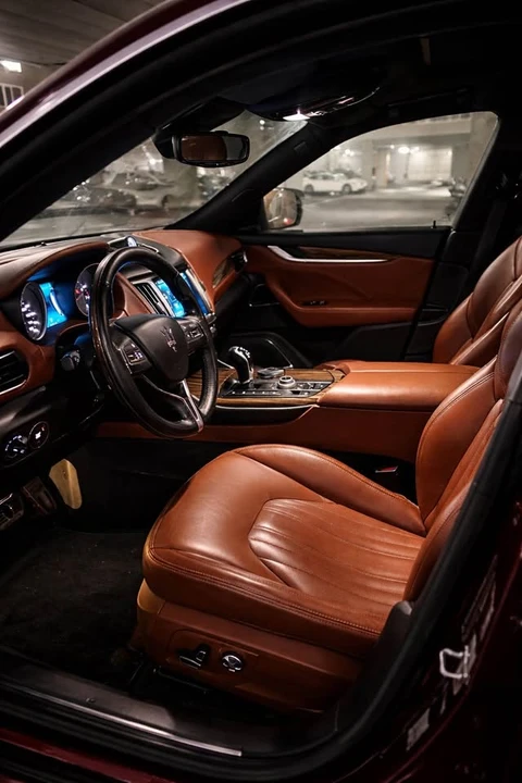 2017 Maserati Levante - Image 3 of 5