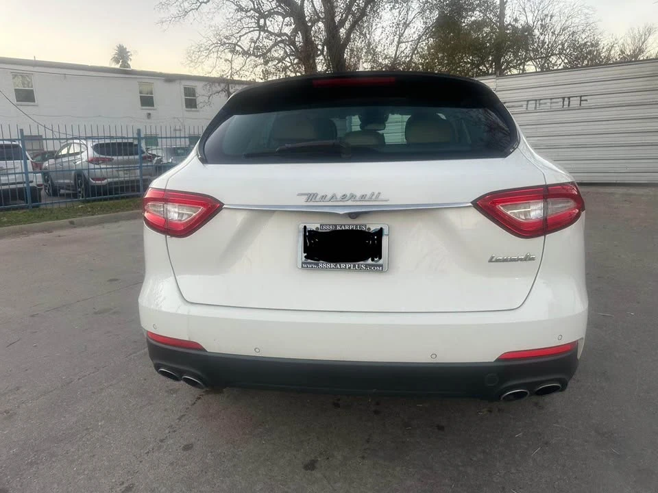 2017 Maserati Levante - Image 5 of 16