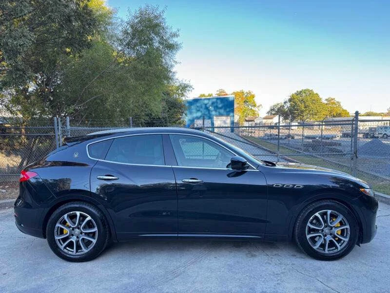 2017 Maserati Levante - Image 4 of 18