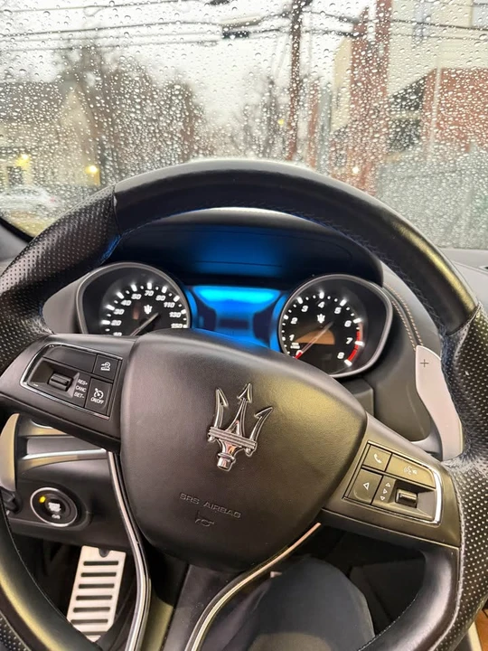2017 Maserati Levante - Image 13 of 15