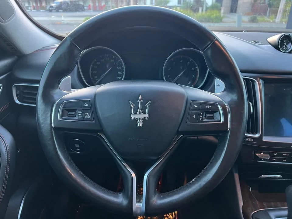 2017 Maserati Levante - Image 16 of 19