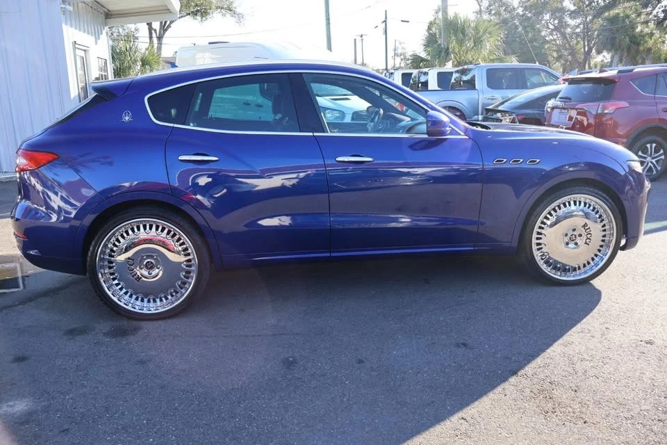 2017 Maserati Levante - Image 8 of 19
