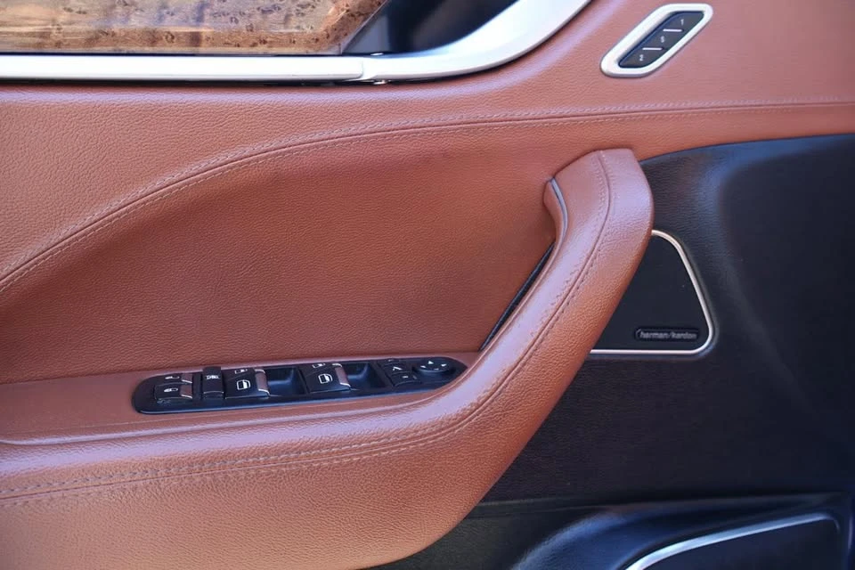 2017 Maserati Levante - Image 10 of 19