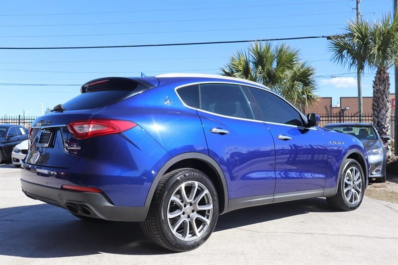 2017 Maserati Levante - Image 5 of 20