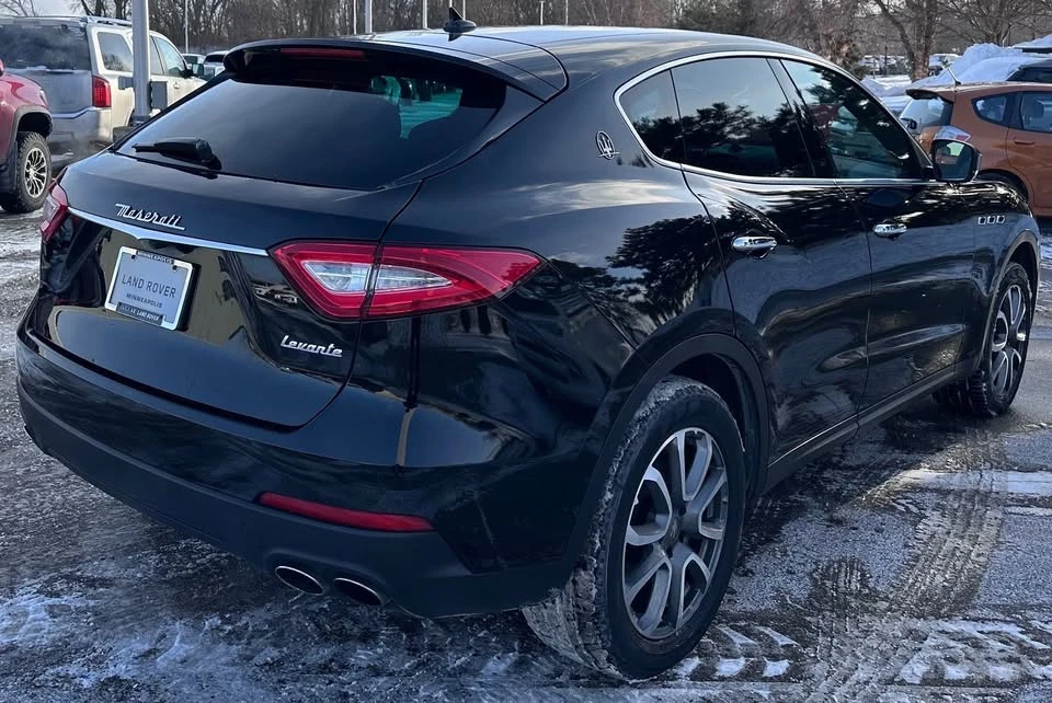 2017 Maserati Levante - Image 3 of 8