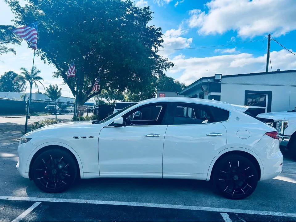 2017 Maserati Levante - Image 20 of 21