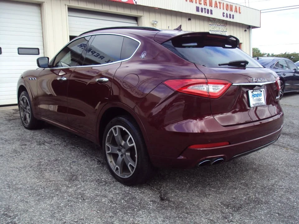 2017 Maserati Levante - Image 8 of 20