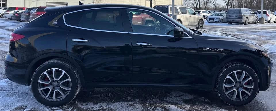 2017 Maserati Levante - Image 4 of 8