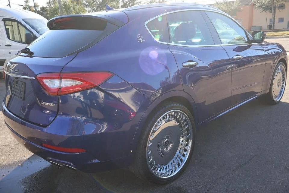 2017 Maserati Levante - Image 7 of 20