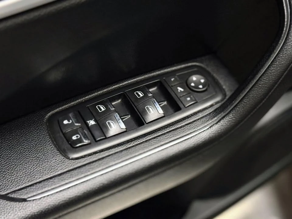 2017 Maserati Levante - Image 13 of 20