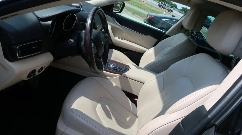 2017 Maserati Levante - Image 15 of 20