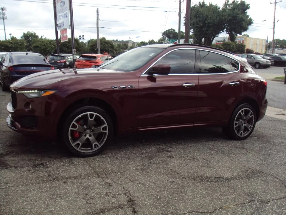2017 Maserati Levante - Image 10 of 20