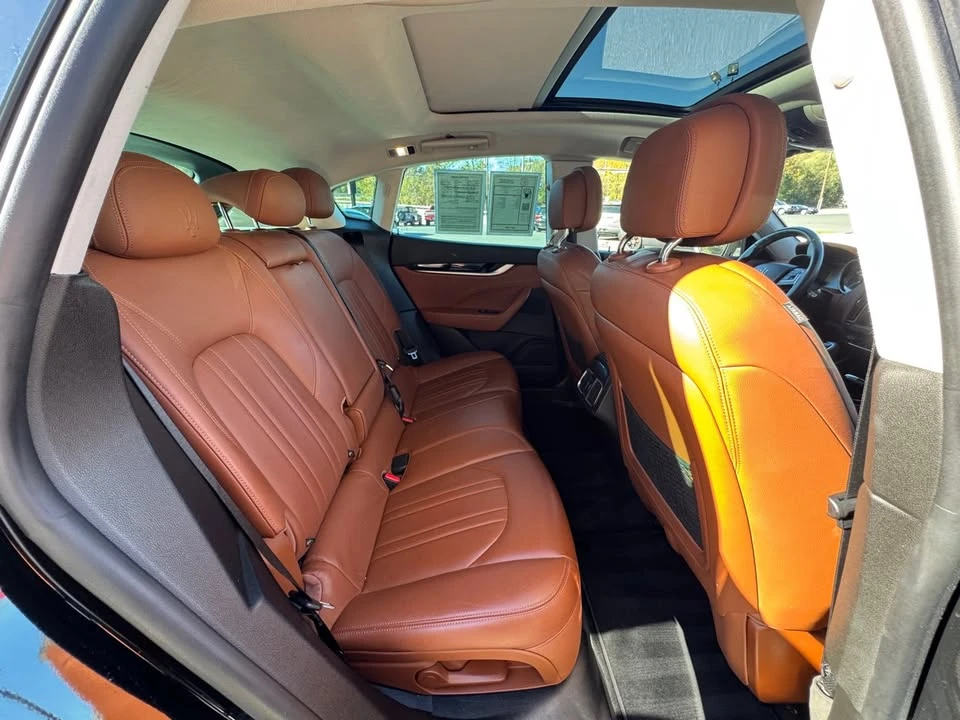 2017 Maserati Levante - Image 16 of 20