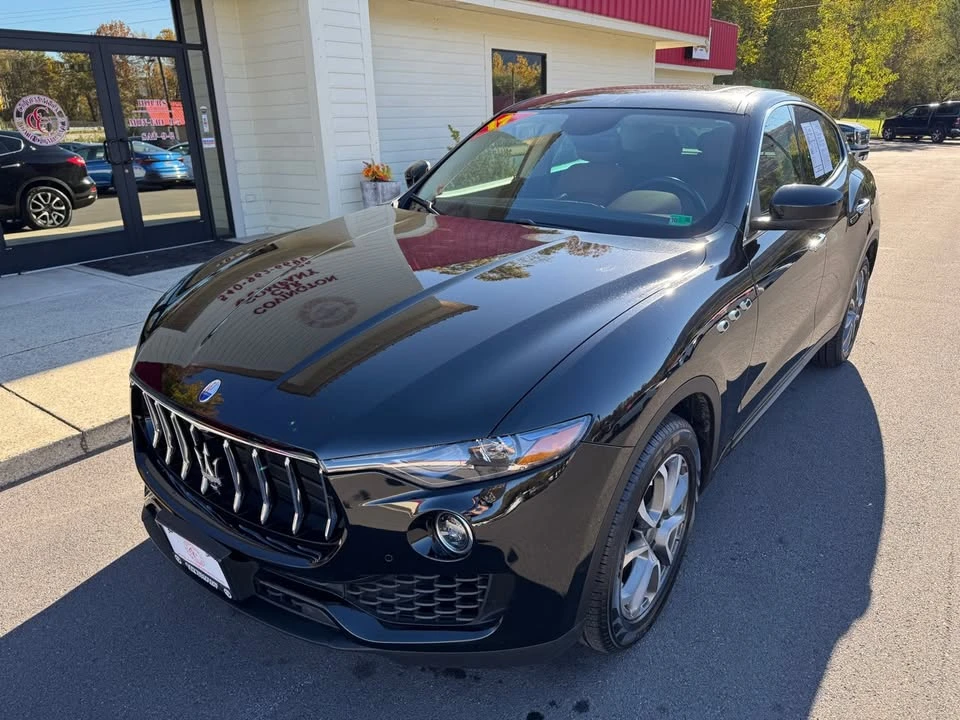 2017 Maserati Levante - Image 2 of 20
