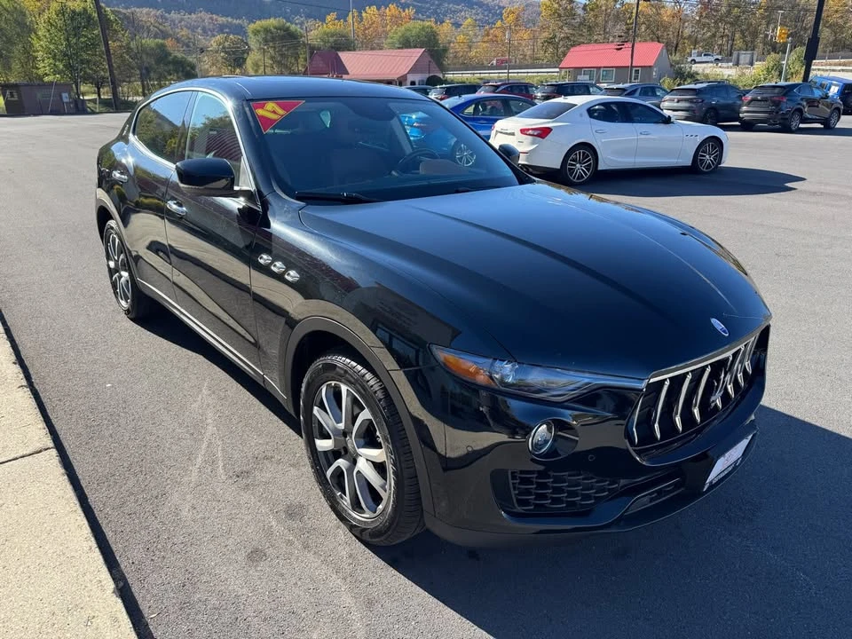 2017 Maserati Levante - Image 8 of 20
