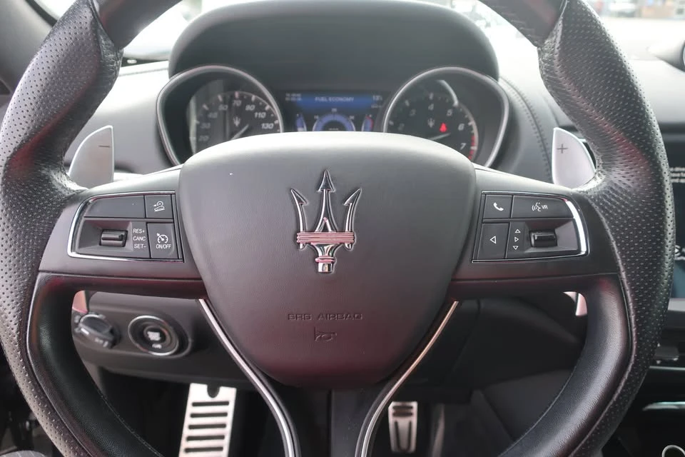 2017 Maserati Levante - Image 8 of 16
