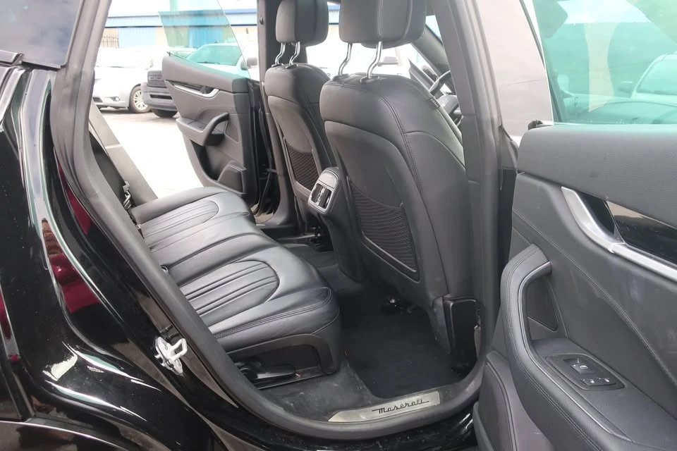 2017 Maserati Levante - Image 11 of 16