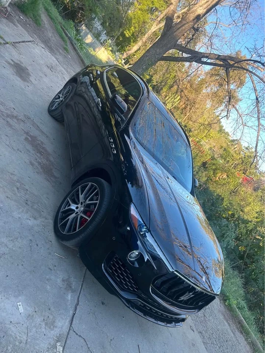 2017 Maserati Levante - Image 2 of 8