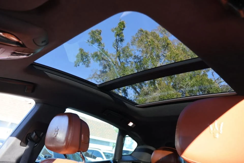 2017 Maserati Levante - Image 16 of 20