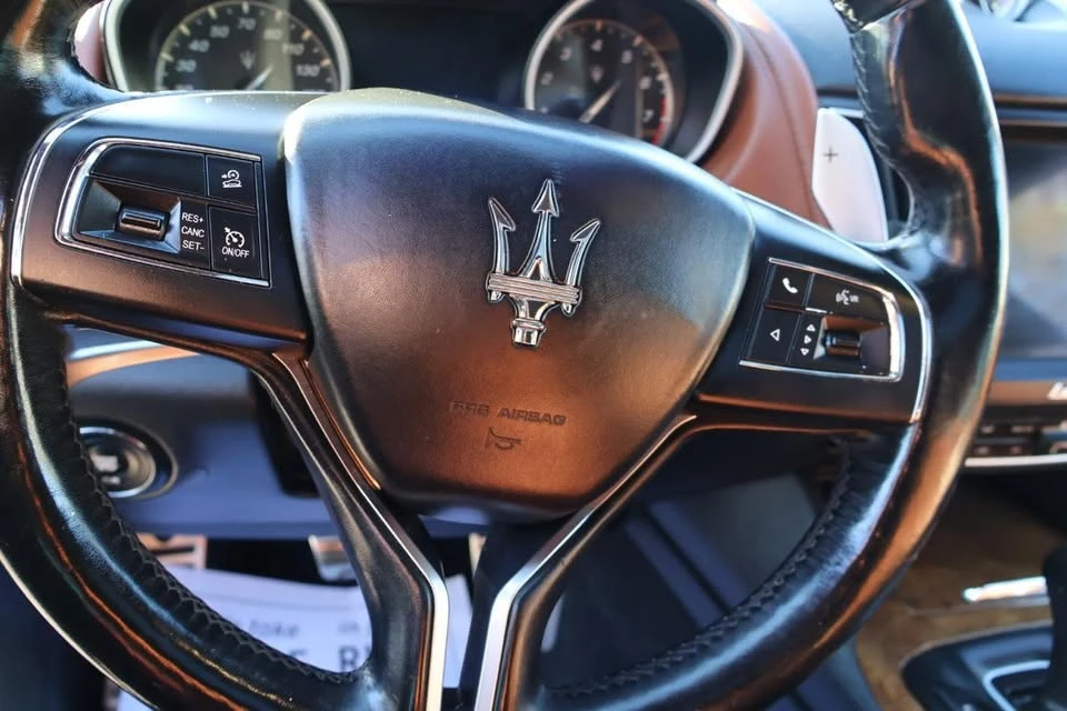 2017 Maserati Levante - Image 14 of 19