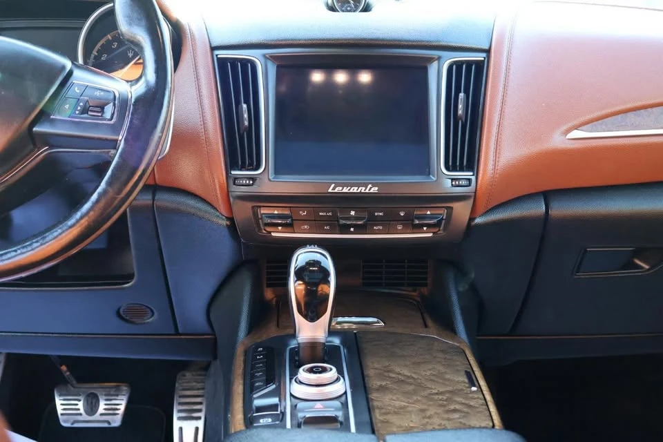 2017 Maserati Levante - Image 18 of 20