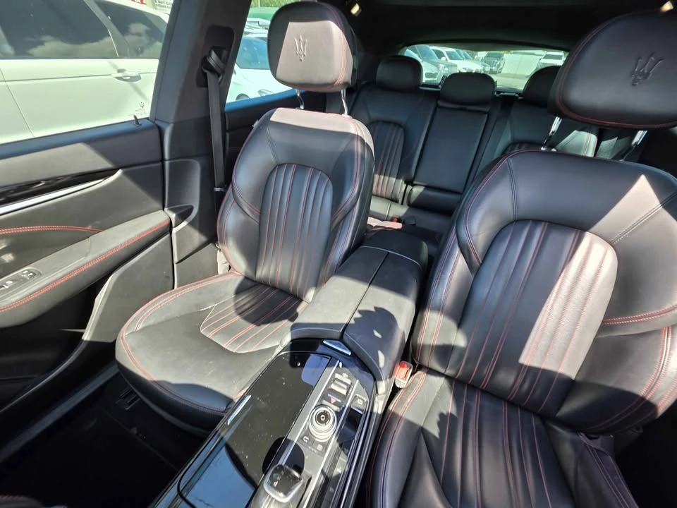 2017 Maserati Levante - Image 8 of 12