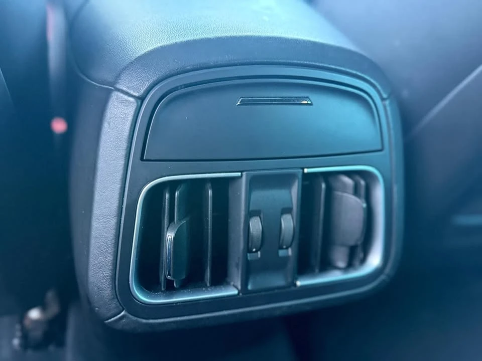 2017 Maserati Levante - Image 12 of 20