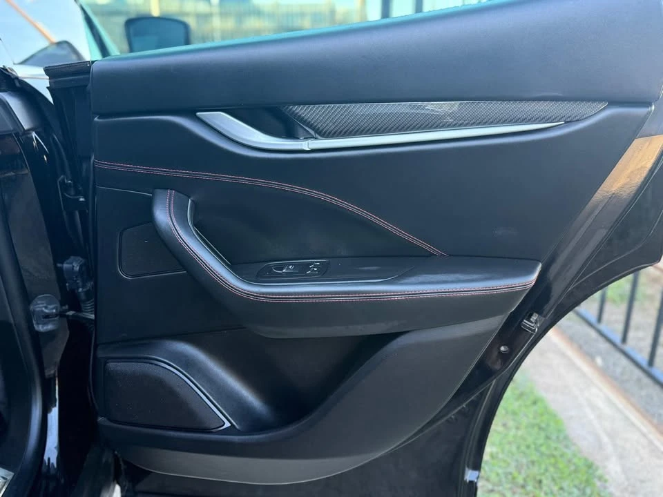 2017 Maserati Levante - Image 19 of 20