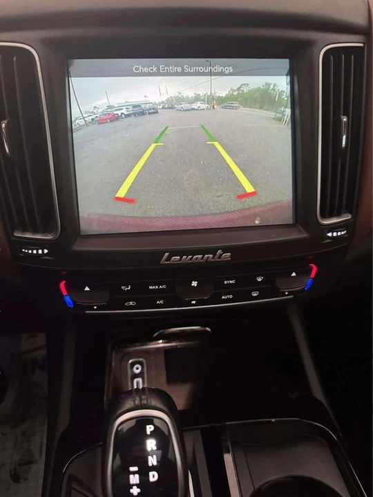 2017 Maserati Levante - Image 16 of 18