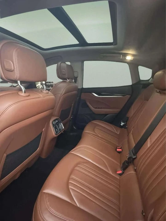 2017 Maserati Levante - Image 10 of 18