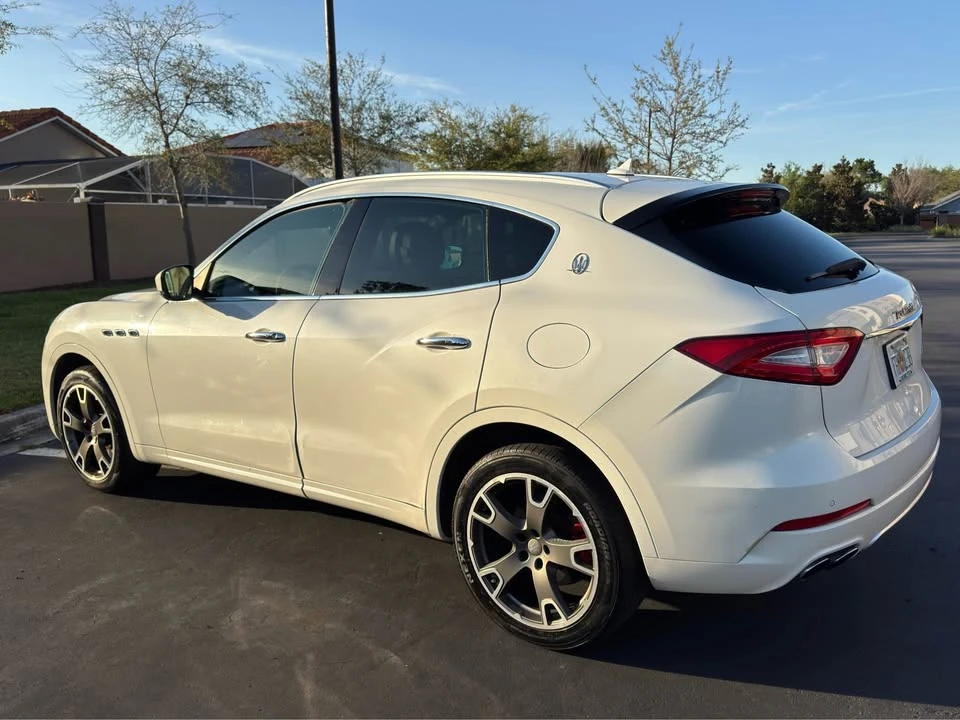 2017 Maserati Levante - Image 7 of 16
