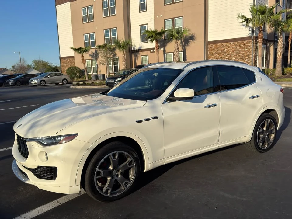 2017 Maserati Levante - Image 6 of 16