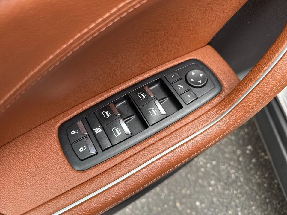 2017 Maserati Levante - Image 13 of 20