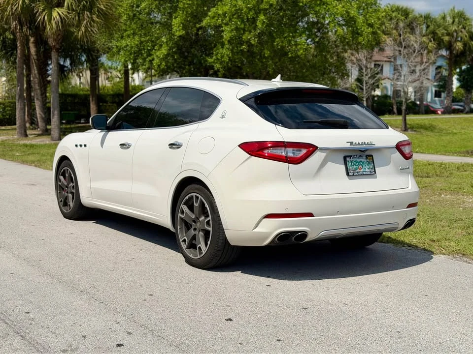 2017 Maserati Levante - Image 7 of 16